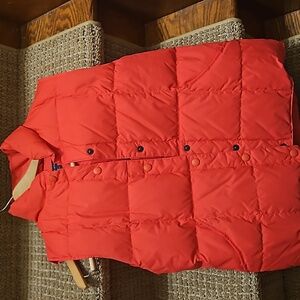 Never worn bright pink Lands' End Puffer Vest XS